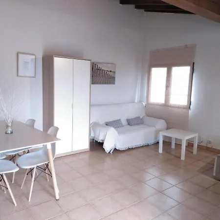 Estudio Acogedor Y Bien Situado En * Santander